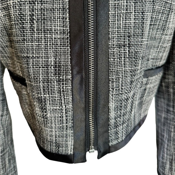 H&M Cropped Black White Blazer Size 8 - Picture 4 of 17